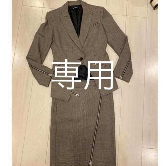 24時間限定SALE!DKNY 上質モードなオシャレスーツ - スーツ