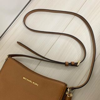 マイケルコース(Michael Kors)のMICHAEL KORS マイケルコース タッセル ショルダーバッグ(ショルダーバッグ)