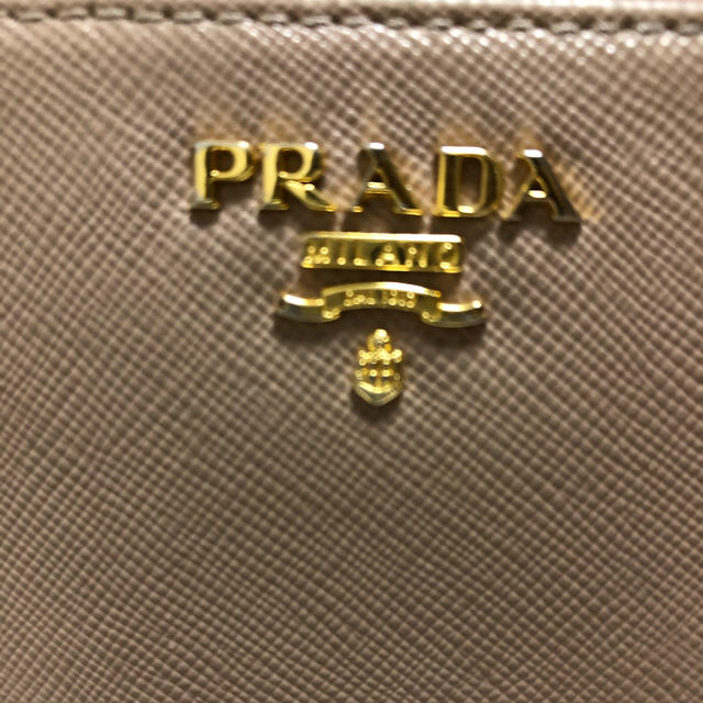 PRADA(プラダ)のプラダ　財布 レディースのファッション小物(財布)の商品写真