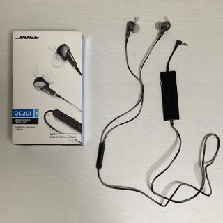 ボーズ(BOSE)のBose QC20i ノイズキャンセリングイヤホン(ヘッドフォン/イヤフォン)