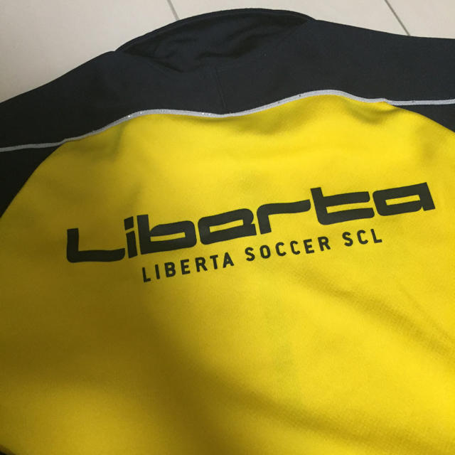 LIBERTA(リベルタ)のリベルタ サッカージャージ 上のみ スポーツ/アウトドアのサッカー/フットサル(ウェア)の商品写真