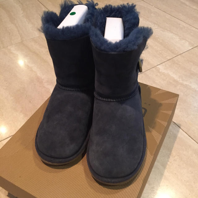 UGG(アグ)のsuiさま専用  UGGキッズ キッズ/ベビー/マタニティのキッズ靴/シューズ(15cm~)(ブーツ)の商品写真