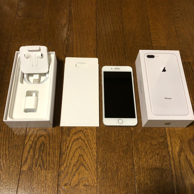 iPhone8plus 256GB SILVER au