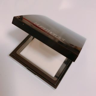 ローラメルシエ(laura mercier)のLaura mercier*シークレットブラーリングパウダーフォーアンダーアイズ(その他)