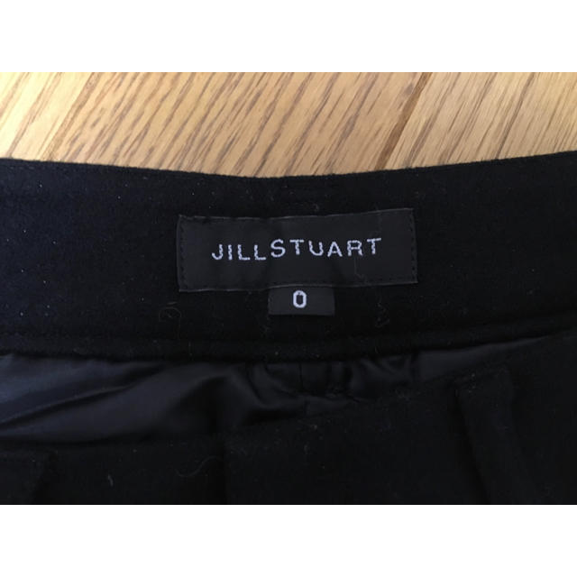 JILLSTUART(ジルスチュアート)のお値下げ！美品♡クリーニング済♡JILL♡ラメ×ウール ショートパンツ♡サイズ0 レディースのパンツ(ショートパンツ)の商品写真