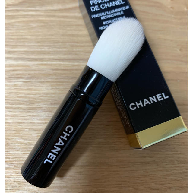 CHANEL(シャネル)の【箱あり】CHANELハイライターブラシ コスメ/美容のコスメ/美容 その他(その他)の商品写真