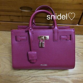 スナイデル(SNIDEL)の大人気バック♡(ショルダーバッグ)