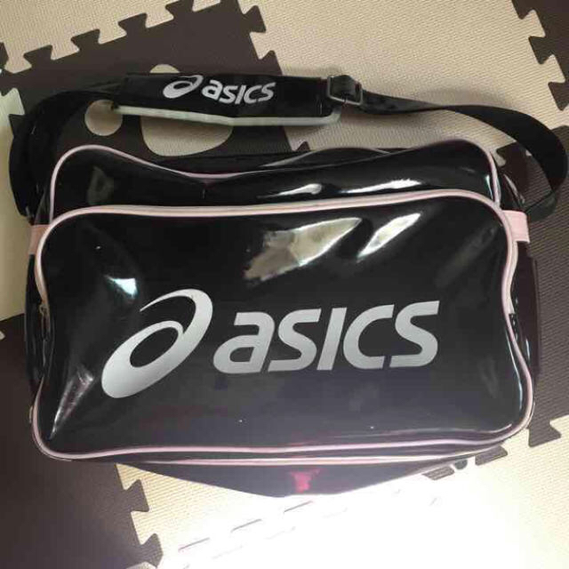 asics(アシックス)のasicsスポーツバッグ レディースのバッグ(ショルダーバッグ)の商品写真