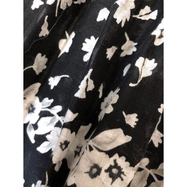 INGEBORG(インゲボルグ)のインゲボルグ　ティアードスカート　黒　花柄 レディースのスカート(ロングスカート)の商品写真