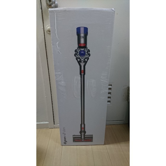 Dyson(ダイソン)のdyson v7 slim 新品未使用 未開封 スマホ/家電/カメラの生活家電(掃除機)の商品写真