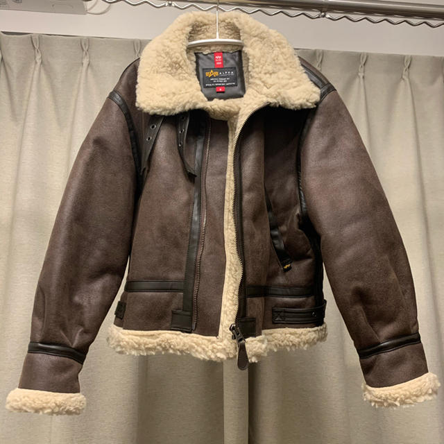 ALPHA INDUSTRIES   ALPHA フェイクムートン Bの通販 by