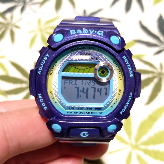 Baby-G(ベビージー)のniko様専用　CASIO Baby-G blx-100　ジーショック　パープル レディースのファッション小物(腕時計)の商品写真