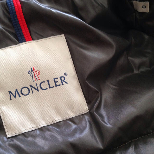 MONCLER(モンクレール)のモンクレール  サイズ0  レディースのジャケット/アウター(ダウンベスト)の商品写真