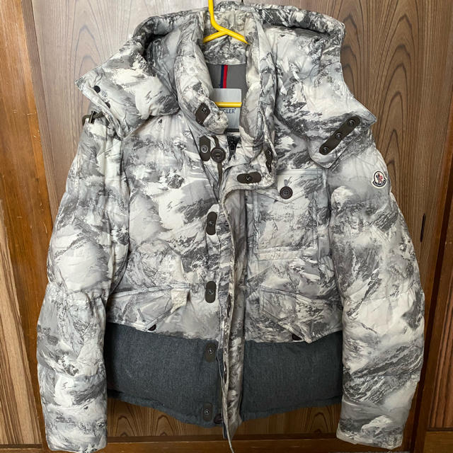 MONCLER(モンクレール)ののび王様専用 メンズのジャケット/アウター(ダウンジャケット)の商品写真