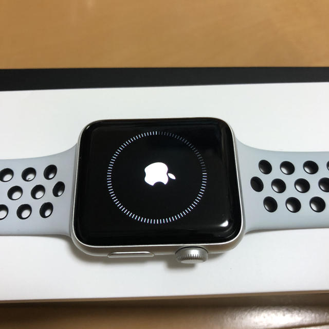 スマートフォン/携帯電話Apple Watch nike series3 42mn アップルウォッチ3