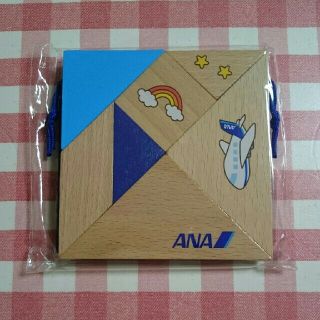 エーエヌエー(ゼンニッポンクウユ)(ANA(全日本空輸))のANA 木製脳育タングラム パズル おもちゃ(知育玩具)