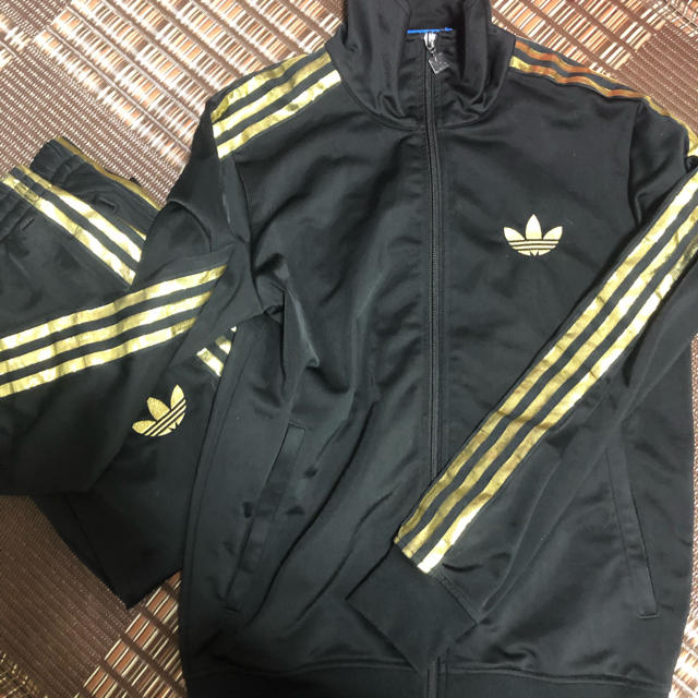 adidas originals ジャージ