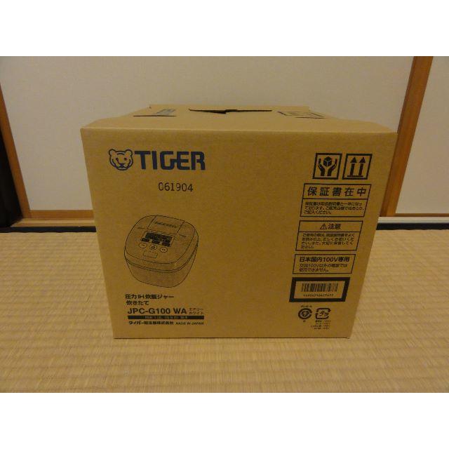 TIGER(タイガー)の緊急値下げ【新品】タイガー 圧力炊飯ジャー「JPC-G100-WA」ホワイト スマホ/家電/カメラの調理家電(炊飯器)の商品写真