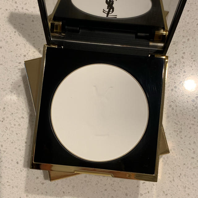 Yves Saint Laurent Beaute - アンクル ド ポー オール アワーズ セッティングパウダー ユニヴァーサルの通販 by Sunny's shop|イヴサンローランボーテならラクマ Yves Saint Laurent Beaute - アンクル ド ポー オール アワーズ セッティングパウダー ユニヴァーサルの通販 by Sunny's shop|イヴサンローランボーテならラクマ