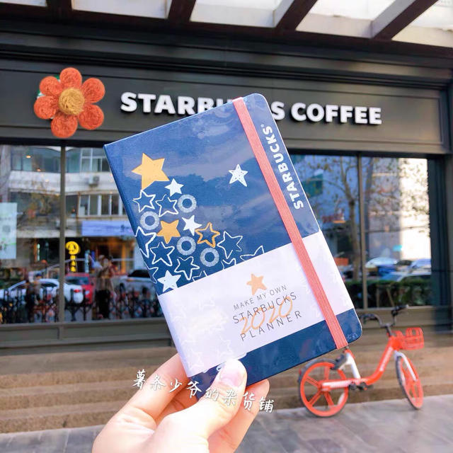 Starbucks Coffee(スターバックスコーヒー)の2020 モレスキン ノート スケジュール帳 プランナー手帳 台湾スターバックス インテリア/住まい/日用品の文房具(ノート/メモ帳/ふせん)の商品写真