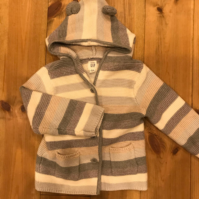 babyGAP(ベビーギャップ)の美品 babygap ニットカーディガン キッズ/ベビー/マタニティのキッズ服男の子用(90cm~)(カーディガン)の商品写真