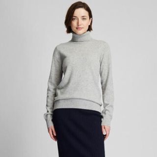 ユニクロ(UNIQLO)の★今期新品 ユニクロ カシミヤ100%タートルネックセーター ライトグレー(ニット/セーター)