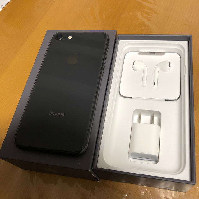 ☆週末値下げ☆iPhone8 SIMフリー 64GB(gray)-