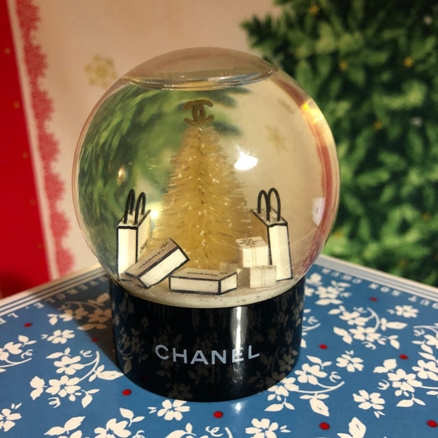 CHANEL(シャネル)の12月スペシャル出品★シャネル スノードーム エンタメ/ホビーのコレクション(ノベルティグッズ)の商品写真