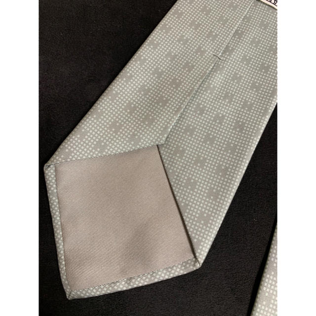 HERMES - HERMES エルメス ネクタイ シルク グレー H柄の通販 by HERMES - HERMES エルメス ネクタイ シルク グレー H柄の通販 by