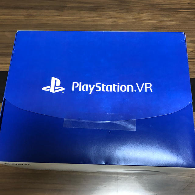 PlayStation VR(プレイステーションヴィーアール)のPlayStationVR カメラ同梱版 最終値下げ　送料も込みにしました エンタメ/ホビーのゲームソフト/ゲーム機本体(家庭用ゲーム機本体)の商品写真