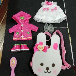 メルちゃん、うさぎちゃん抱っこひもなど(知育玩具)