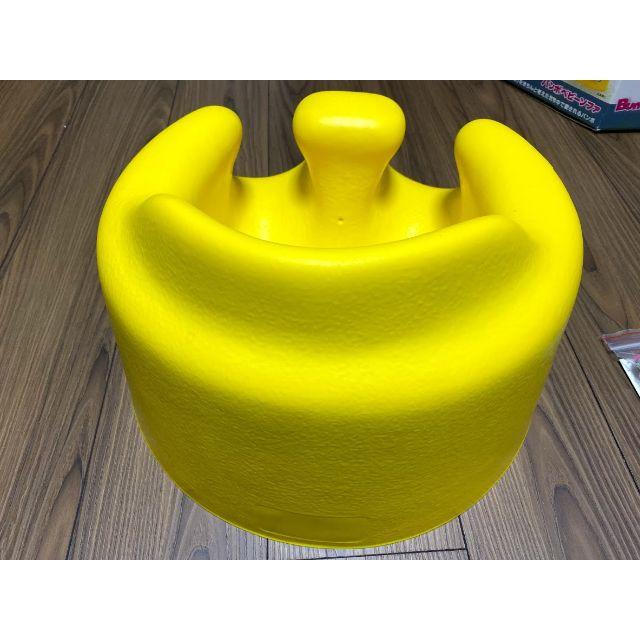 Bumbo(バンボ)のバンボ ベビーソファ イエロー ベルト付き キッズ/ベビー/マタニティの寝具/家具(その他)の商品写真