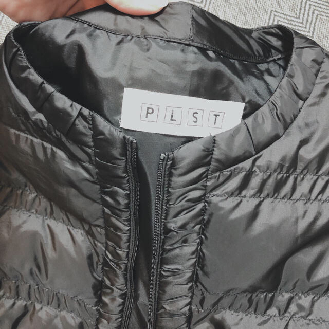 PLST(プラステ)のPLST ミドルダウン ノーカラー レディースのジャケット/アウター(ダウンジャケット)の商品写真