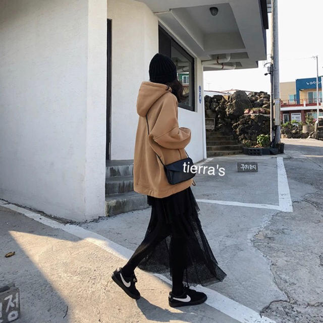 ZARA(ザラ)のimport❁︎裏起毛 ゆったり フード スウェットパーカー BE レディースのトップス(パーカー)の商品写真