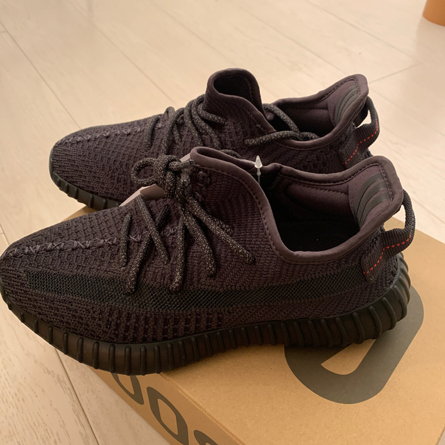 adidas(アディダス)の新品タグ付き◆ Yeezy Boost 350 v2 ブラック レディースの靴/シューズ(スニーカー)の商品写真