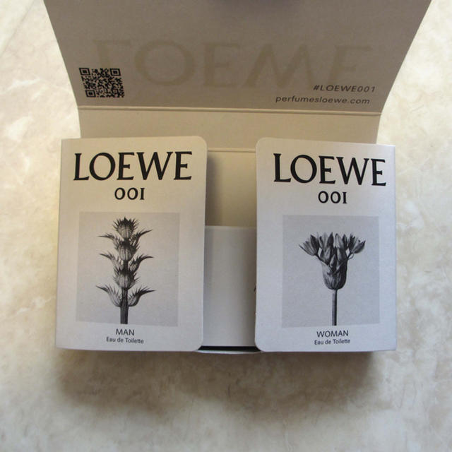 LOEWE(ロエベ)のLOEWE ロエベ 001 ウーマン マン　オードトワレ♪  コスメ/美容の香水(香水(女性用))の商品写真