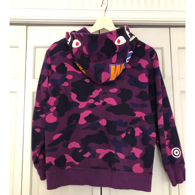 A BATHING APE(アベイシングエイプ)のA bathing ape ベイシングエイプ BAPE シャークパーカー 150 キッズ/ベビー/マタニティのキッズ服男の子用(90cm~)(ジャケット/上着)の商品写真