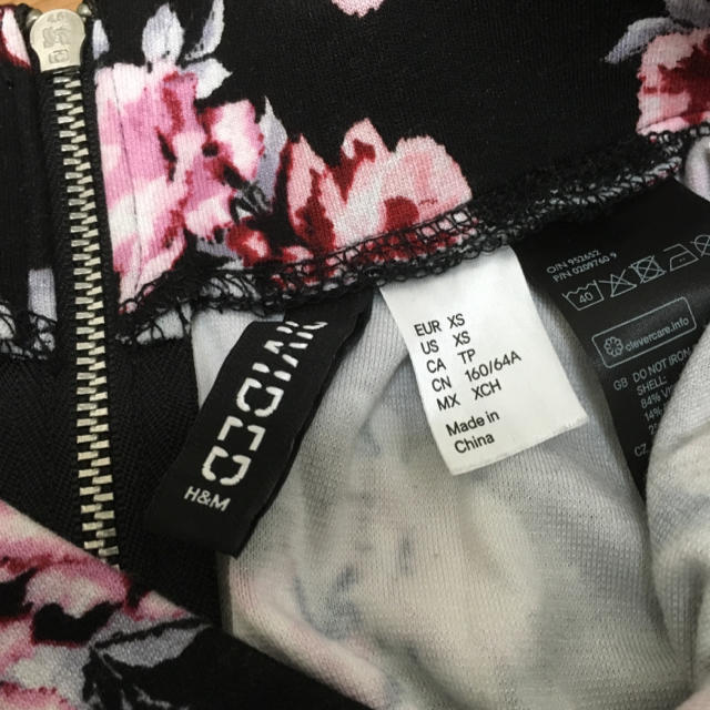 H&M(エイチアンドエム)のH&M花柄ミニスカート♡ レディースのスカート(ミニスカート)の商品写真