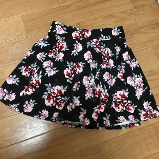 エイチアンドエム(H&M)のH&M花柄ミニスカート♡(ミニスカート)