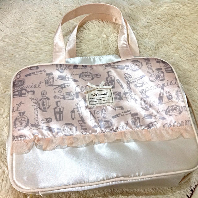 コクーニストトラベルバッグ レディースのバッグ(スーツケース/キャリーバッグ)の商品写真