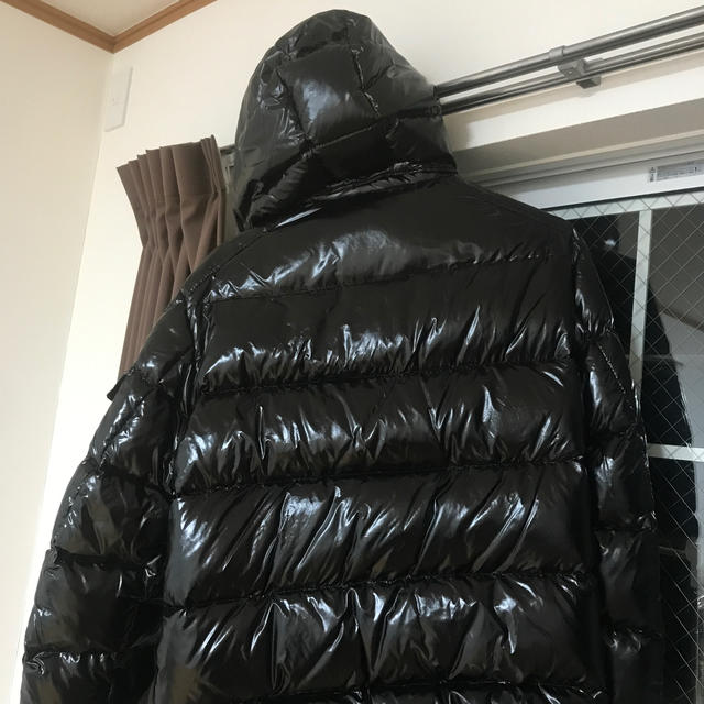 MONCLER ダウンジャケット