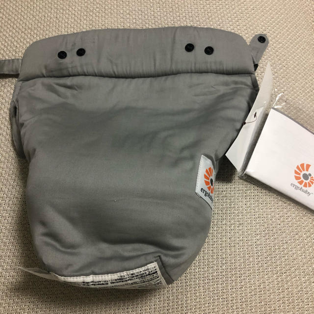 Ergobaby(エルゴベビー)の専用 キッズ/ベビー/マタニティのキッズ/ベビー/マタニティ その他(その他)の商品写真