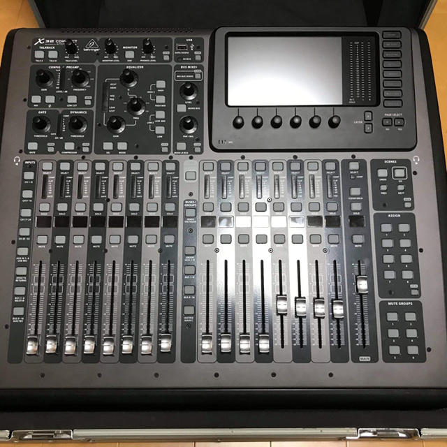 【とっさん様専用】BEHRINGER X32 COMPACT デジタルミキサー  楽器のレコーディング/PA機器(ミキサー)の商品写真