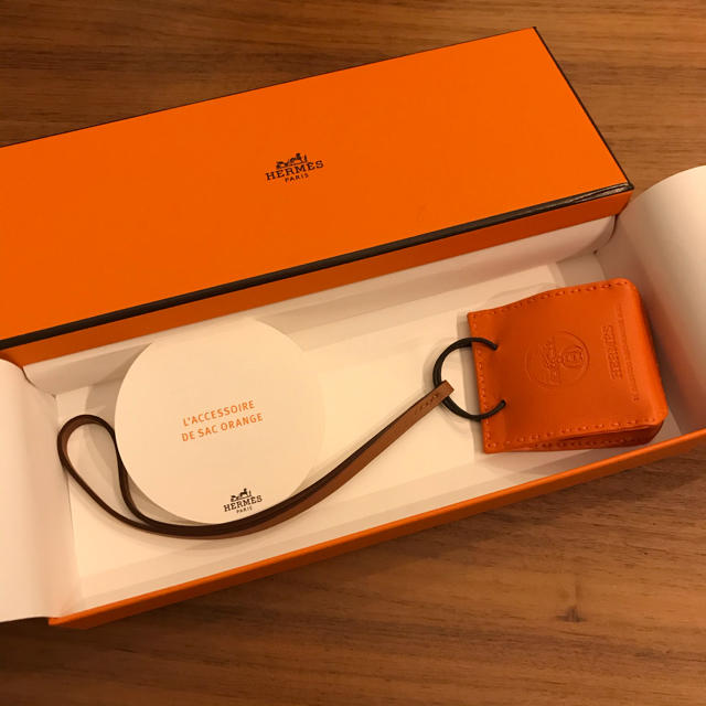 【週末限定】HERMES 入手困難　ショッパーチャーム