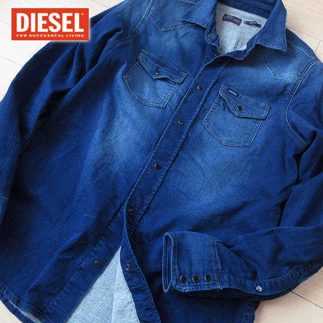 DIESEL(ディーゼル)の超美品 Sサイズ ディーゼル JOGG JEANS sonora デニムシャツ メンズのトップス(シャツ)の商品写真