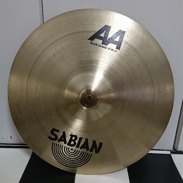 ⑩SABIAN AA Rock Crash18インチ、ひび割れあり