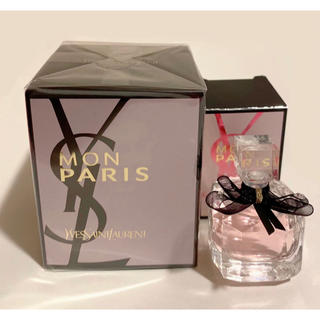 イヴサンローランボーテ(Yves Saint Laurent Beaute)のイヴサンローランボーテ YSL モンパリ キャンドル＆ミニボトル セット 香水(アロマ/キャンドル)