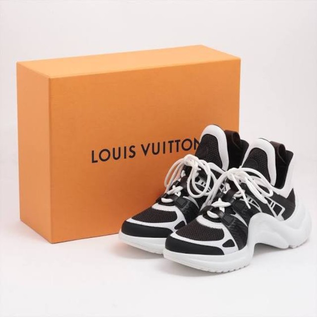 LOUIS VUITTON(ルイヴィトン)のLouis Vuitton　レザースニーカー レディースの靴/シューズ(スニーカー)の商品写真