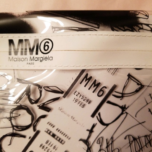 MM6(エムエムシックス)の【さーこ様専用】【未使用】MM6 Maison Margiela クリアポーチ レディースのファッション小物(ポーチ)の商品写真
