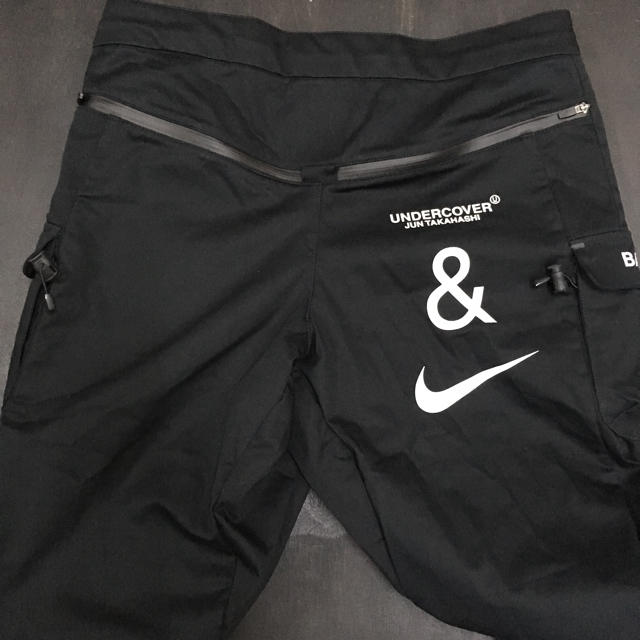 UNDERCOVER(アンダーカバー)の送込み S NIKE LAB UNDERCOVER CARGO PANTS BK メンズのパンツ(ワークパンツ/カーゴパンツ)の商品写真